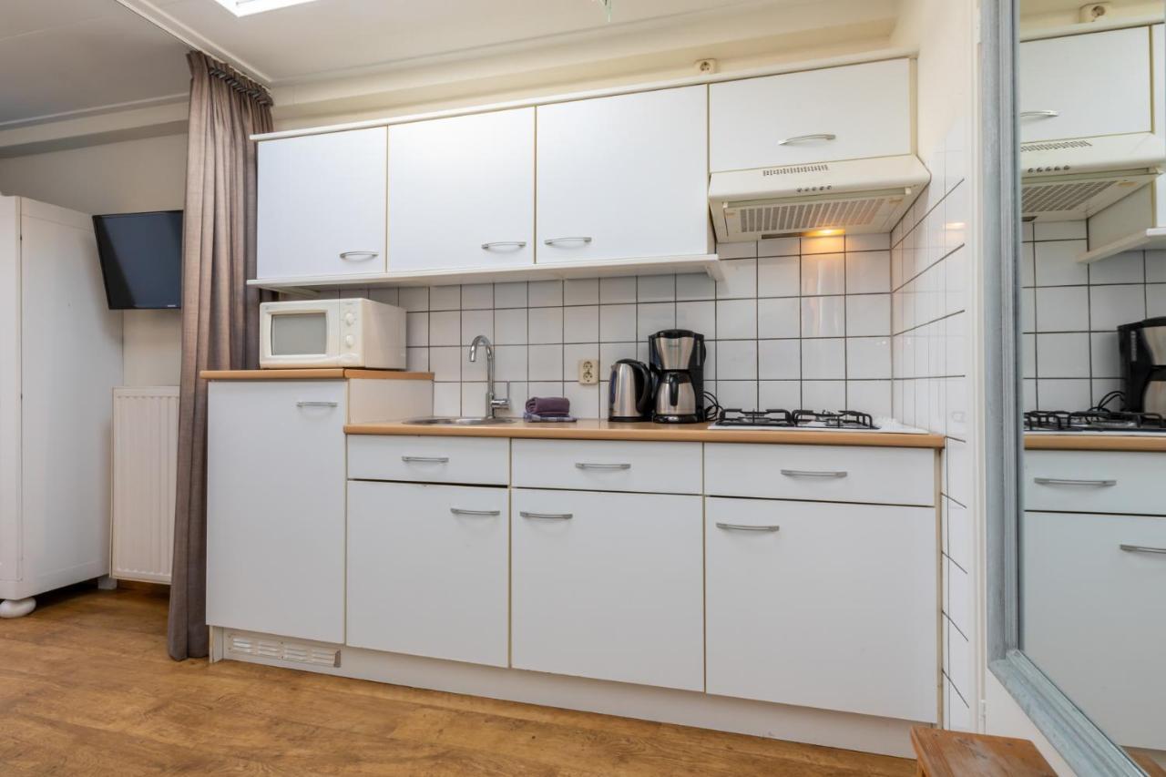 Welcome In - Studio - Zuidstraat 113, เวชต์คาเปลเล ภายนอก รูปภาพ